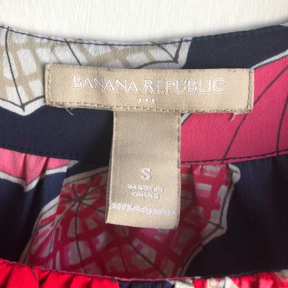 Banana Republic Sleeveless Blouse - Picture 4 of 7